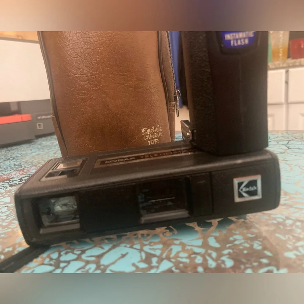 Kodak Tele-Instamatic 608 camera with Acme-Lite Instamatic flash w/ leather case
